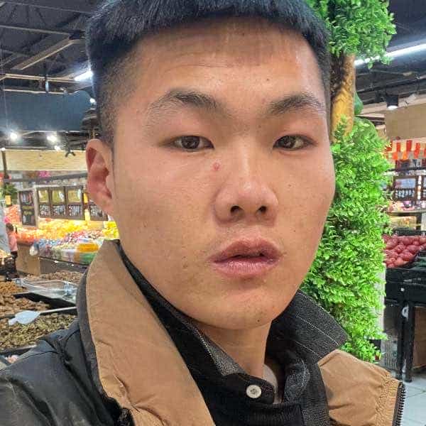 28岁岁河南单身帅哥 - 那曲吉缘网