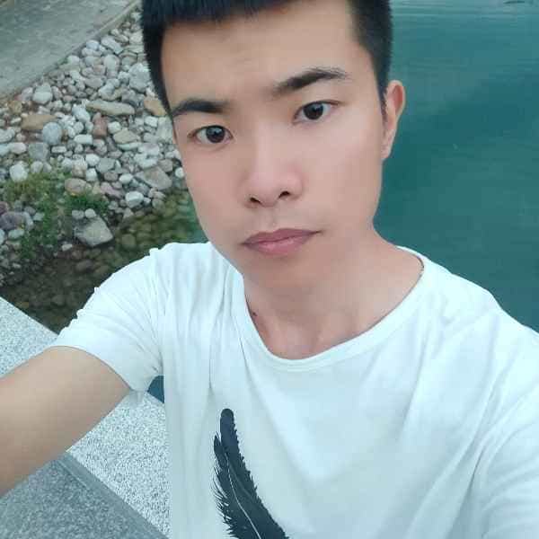 31岁岁陕西单身帅哥 - 那曲吉缘网