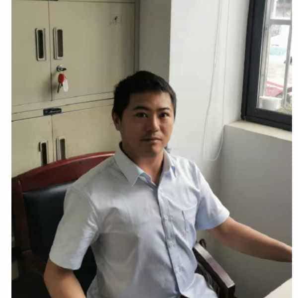 35岁岁河南单身帅哥 - 那曲吉缘网