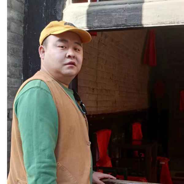 35岁岁陕西单身帅哥 - 那曲吉缘网