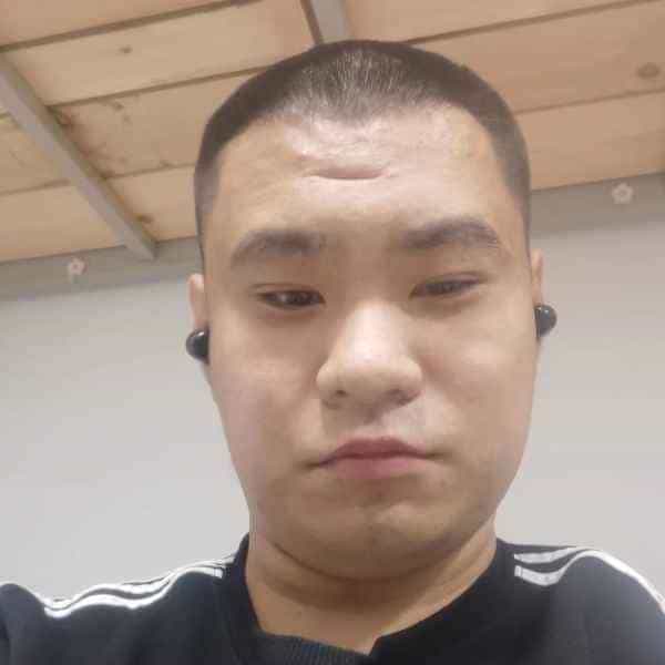 25岁岁山东单身帅哥 - 那曲吉缘网