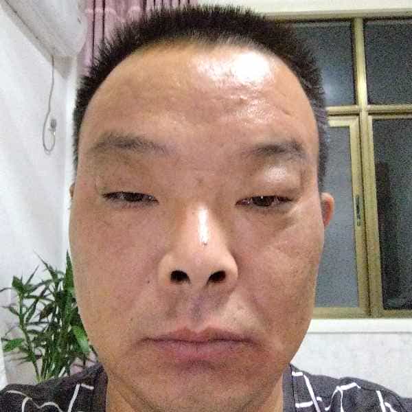 48岁岁江苏单身帅哥 - 那曲吉缘网