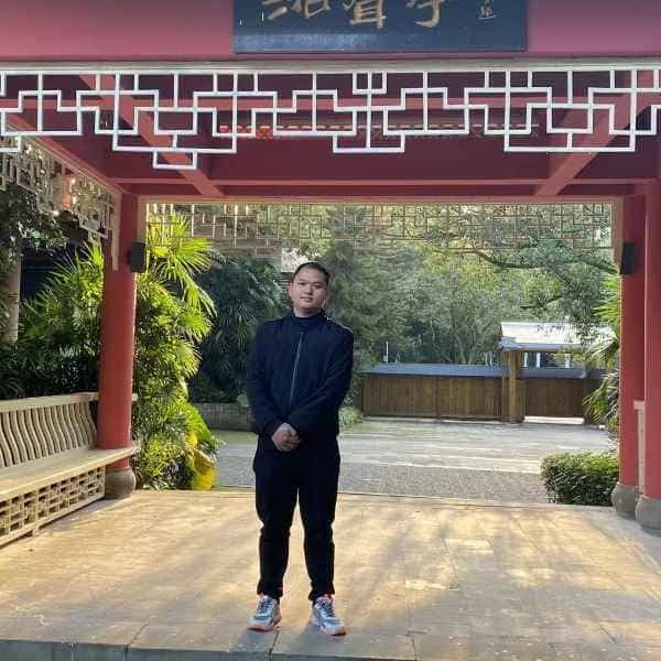 31岁岁重庆单身帅哥 - 那曲吉缘网