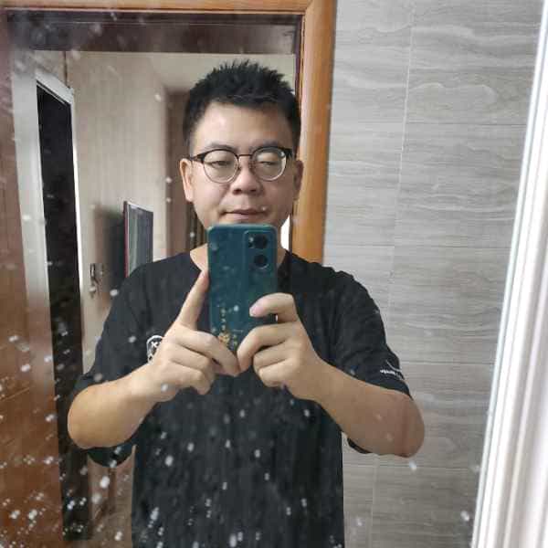 35岁岁陕西单身帅哥 - 那曲吉缘网