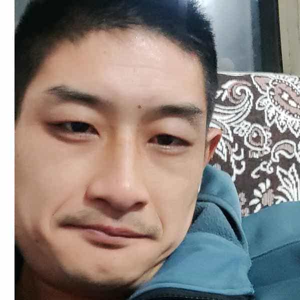 32岁岁湖北单身帅哥 - 那曲吉缘网