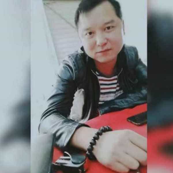 40岁岁湖南单身帅哥 - 那曲吉缘网