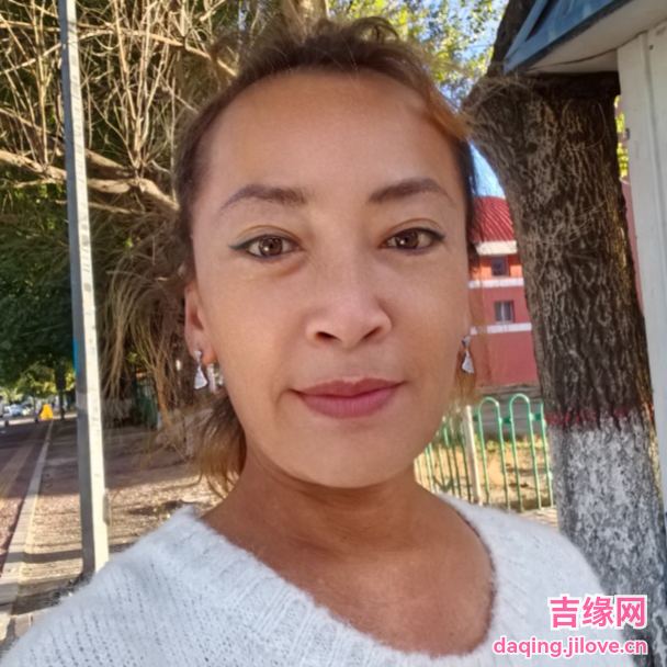 51岁岁黑龙江单身美女 - 那曲吉缘网