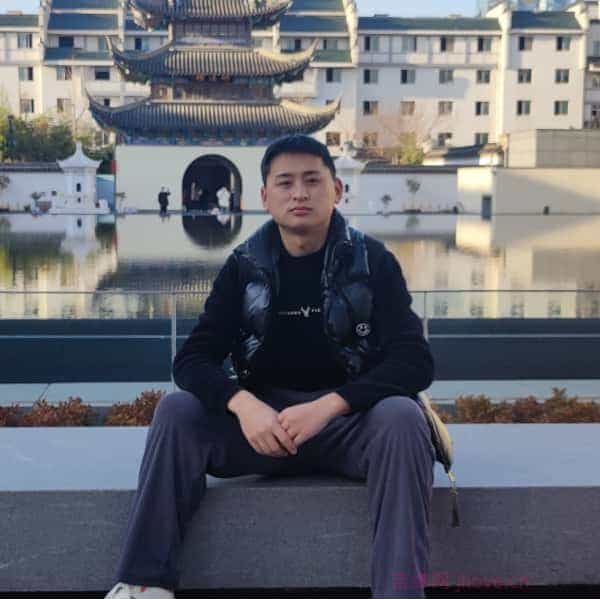 31岁岁湖北单身帅哥 - 那曲吉缘网